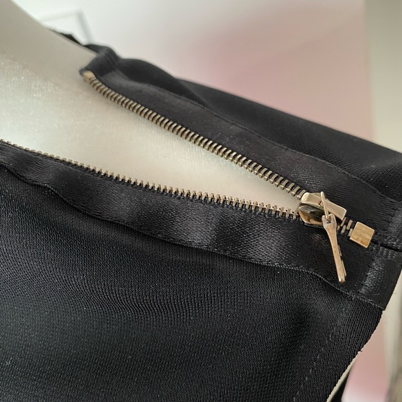 Lida Baday Jersey Knit Sleeveless top - Picture 3 of 5